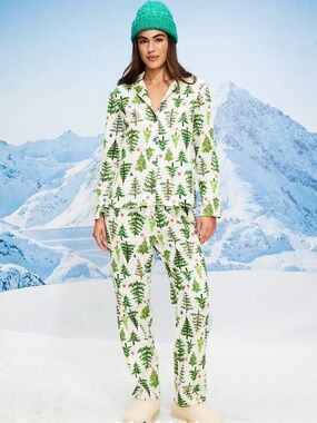 Old Navy White Pajama Set with Green Tree Print